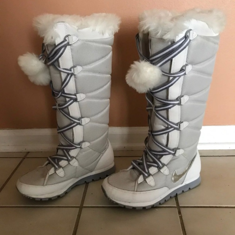 Nike Boots